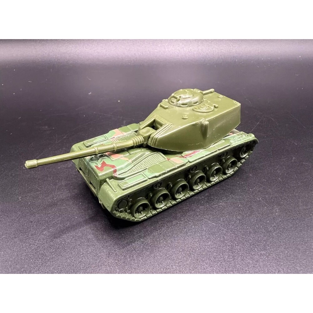 Vintage Hot Wheels Big Bertha Tank Camo Green 90s Blue Card Era Mint Condition